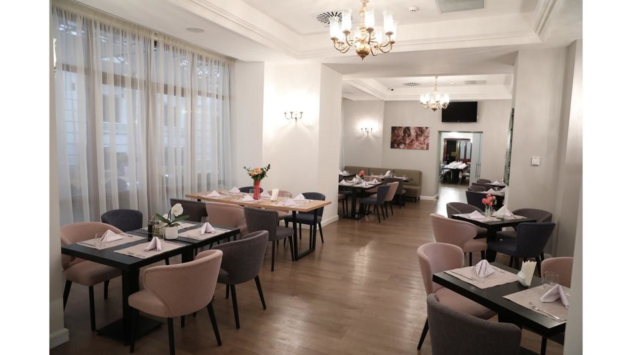 Отель Ramada by Wyndham Bucharest Majestic Бухарест-29